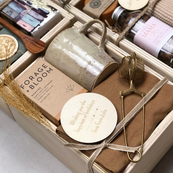 Custom Gift Boxes, ready-to-ship gift boxes, online gift boxes and hampers, NZ-made gifts, thank you gift ideas, new baby gift set, birthday gifts, personalised gift ideas