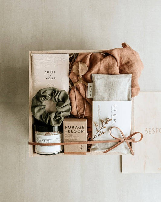 Custom Gift Boxes, ready-to-ship gift boxes, online gift boxes and hampers, NZ-made gifts, thank you gift ideas, new baby gift set, birthday gifts, personalised gift ideas