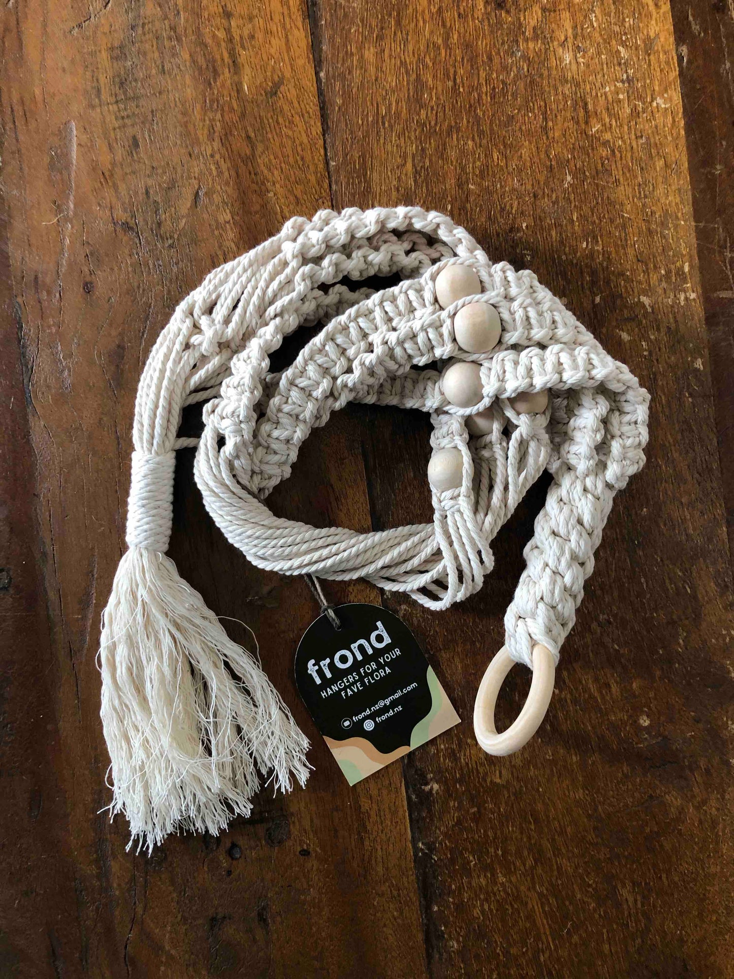 Frond | Macrame Plant Hanger - Bespoke Gift Boxes