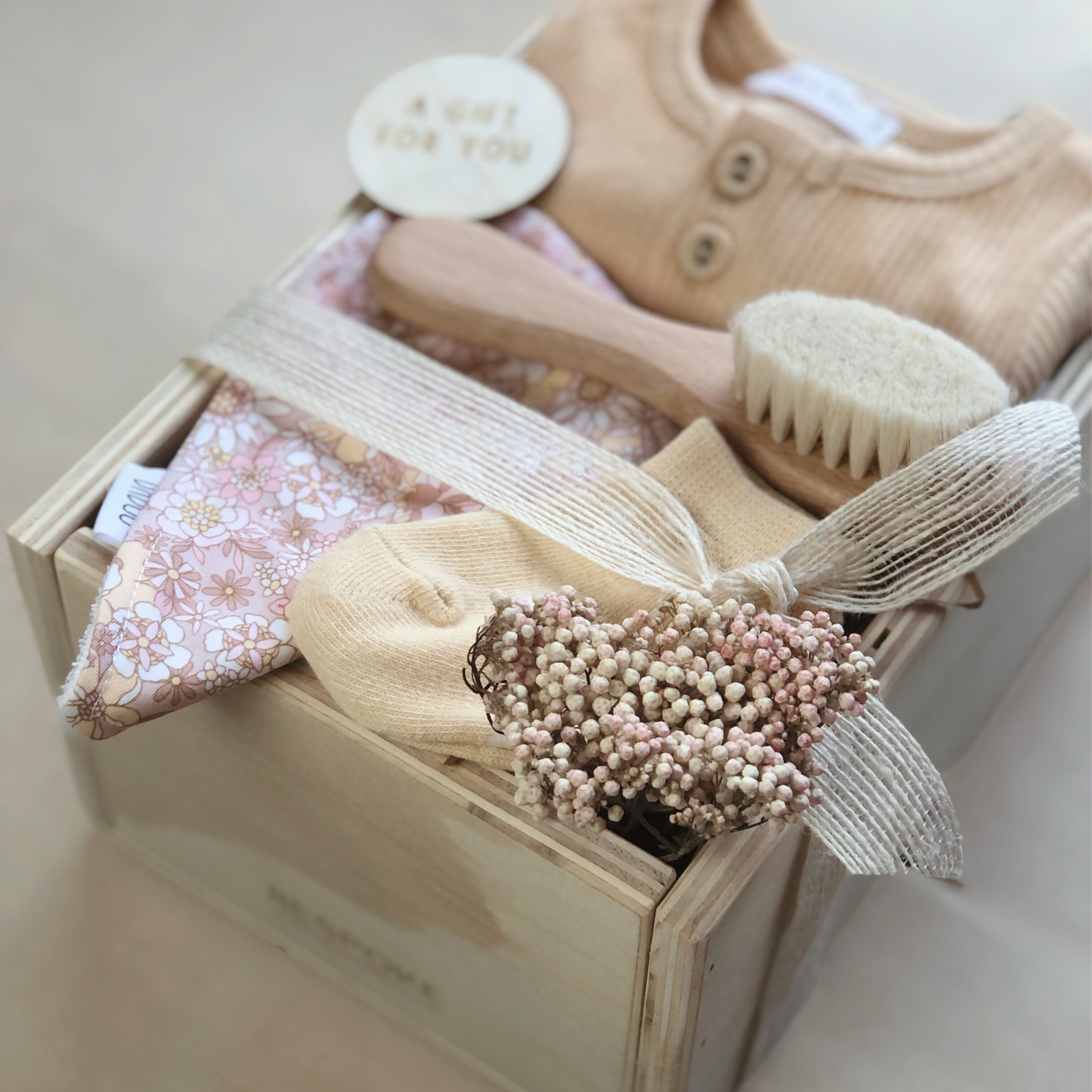 Custom Gift Boxes, ready-to-ship gift boxes, online gift boxes and hampers, NZ-made gifts, thank you gift ideas, new baby gift set, birthday gifts, personalised gift ideas