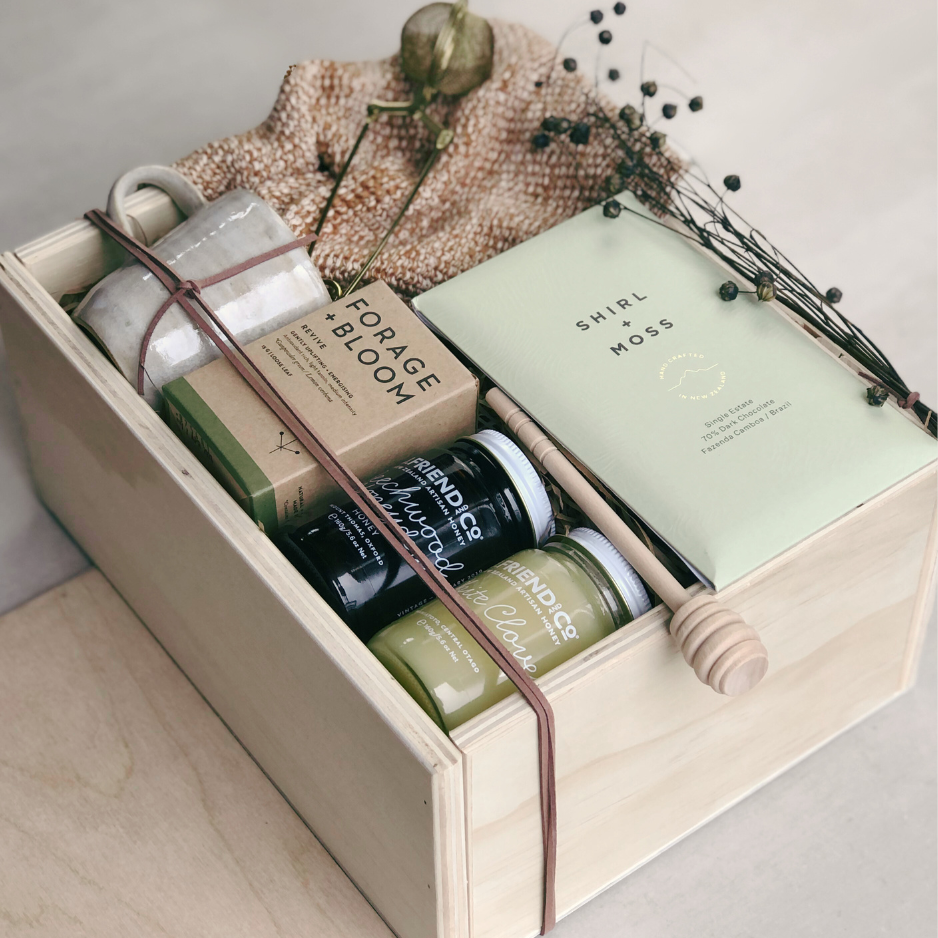 Custom Gift Boxes, ready-to-ship gift boxes, online gift boxes and hampers, NZ-made gifts, thank you gift ideas, new baby gift set, birthday gifts, personalised gift ideas
