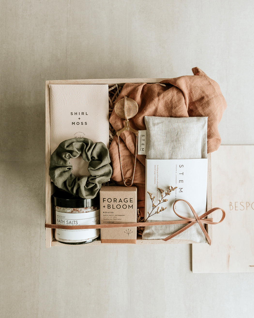 Custom Gift Boxes, ready-to-ship gift boxes, online gift boxes and hampers, NZ-made gifts, thank you gift ideas, new baby gift set, birthday gifts, personalised gift ideas